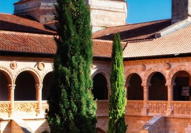 Espaciosas habitaciones en Castilla Termal Balneario Monasterio de Valbuena. Disfruta  nuestro Spa y Masaje en Valladolid